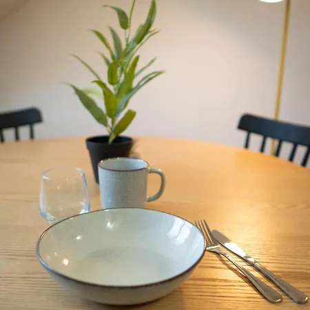 No32 Ac Cozy Near Train Station 아파트 브라티슬라바