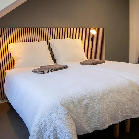 No32 Ac Cozy Near Train Station 아파트 브라티슬라바