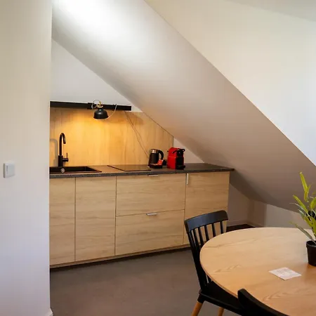 No32 Ac Cozy Near Train Station * 브라티슬라바