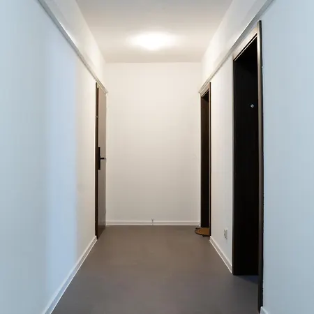 No32 Ac Cozy Near Train Station 브라티슬라바